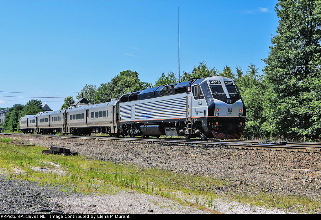 NJT 4009 on train 58